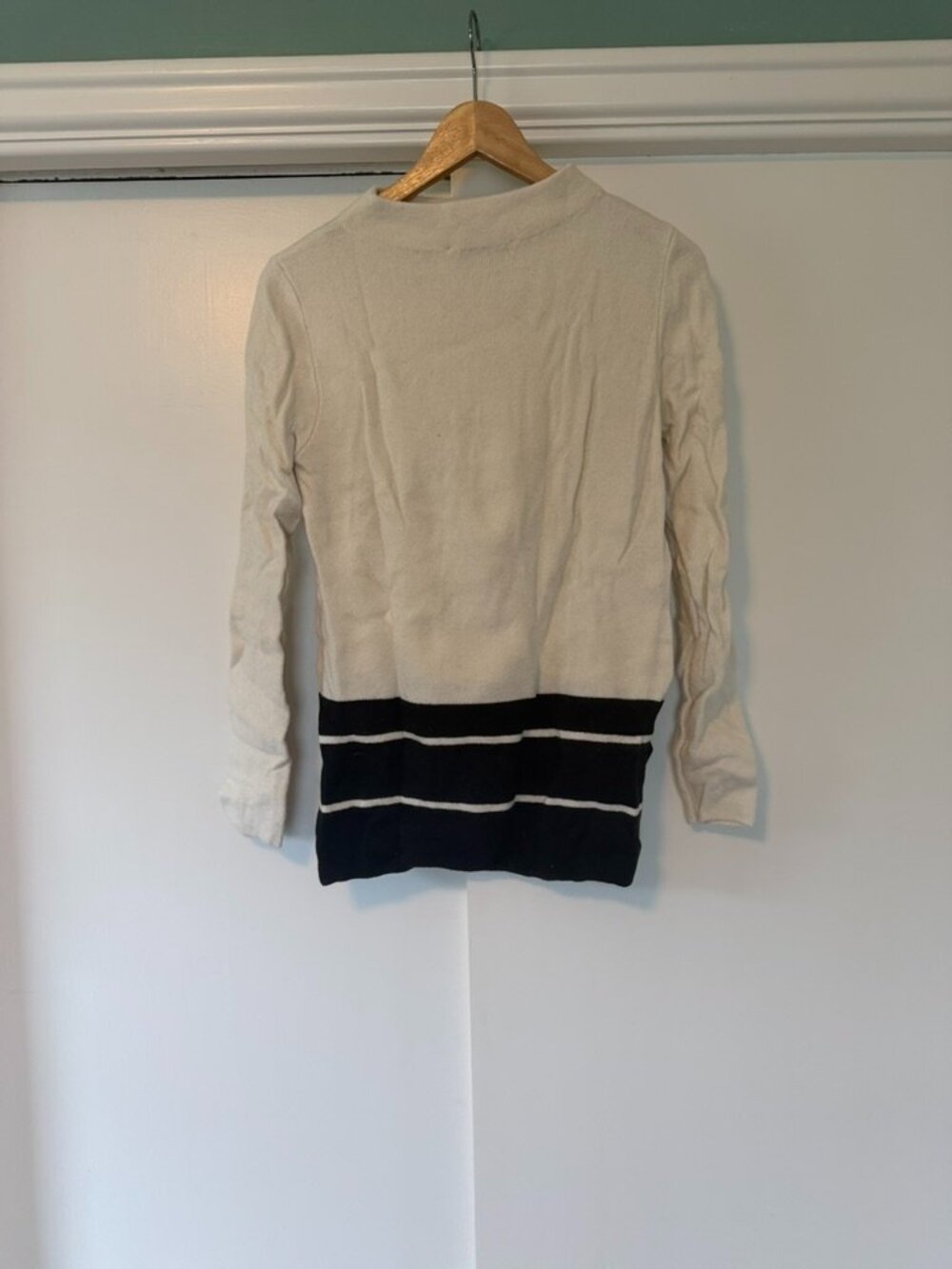 Loft Sweater size S